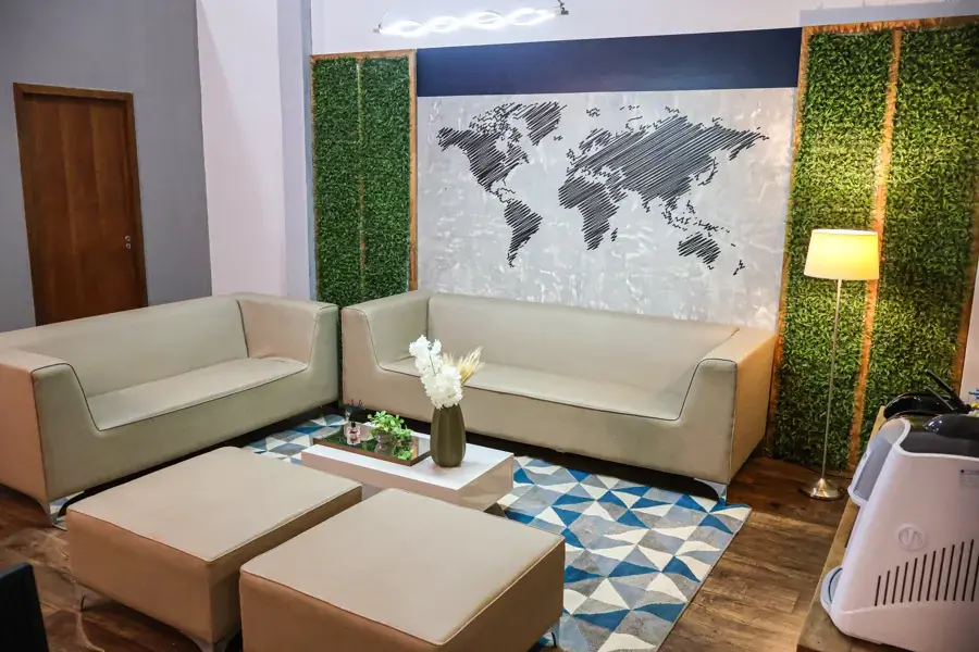 Living e área de convivência do 199 Offices — coworking Monte Castelo Campo Grande MS